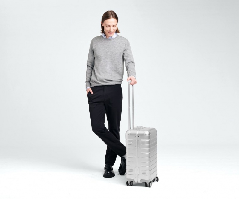 Maleta Away Bigger Carry-On: Aluminum Edition Plateados | rPIOzspGVJH