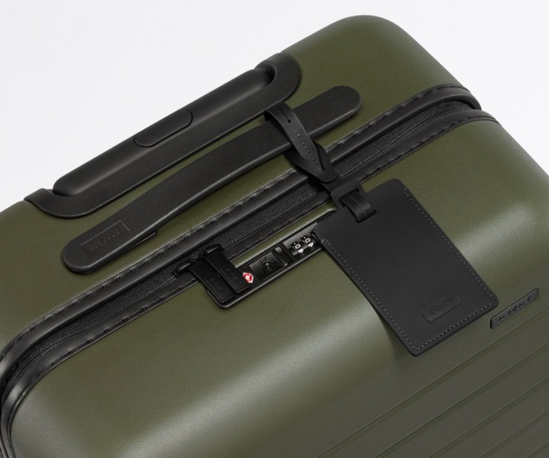 Maleta Away Bigger Carry-On Verde Oliva Verdes | 446jq0v83Se