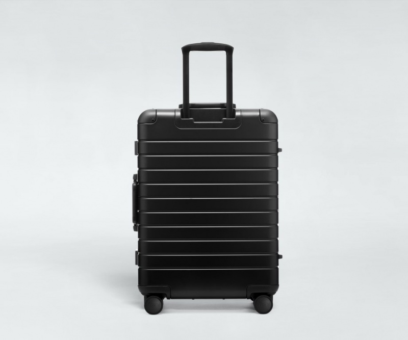 Maleta Away Medium: Aluminum Edition Negros | RIHg3qNqiBc