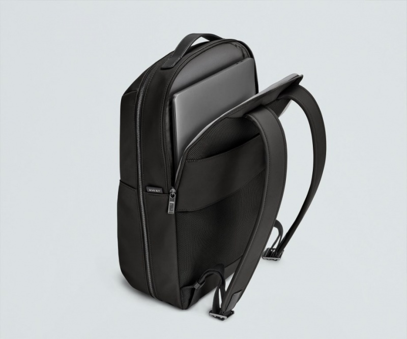 Mochilas Away Everywhere Zip Negros | BGj28I6iuxN